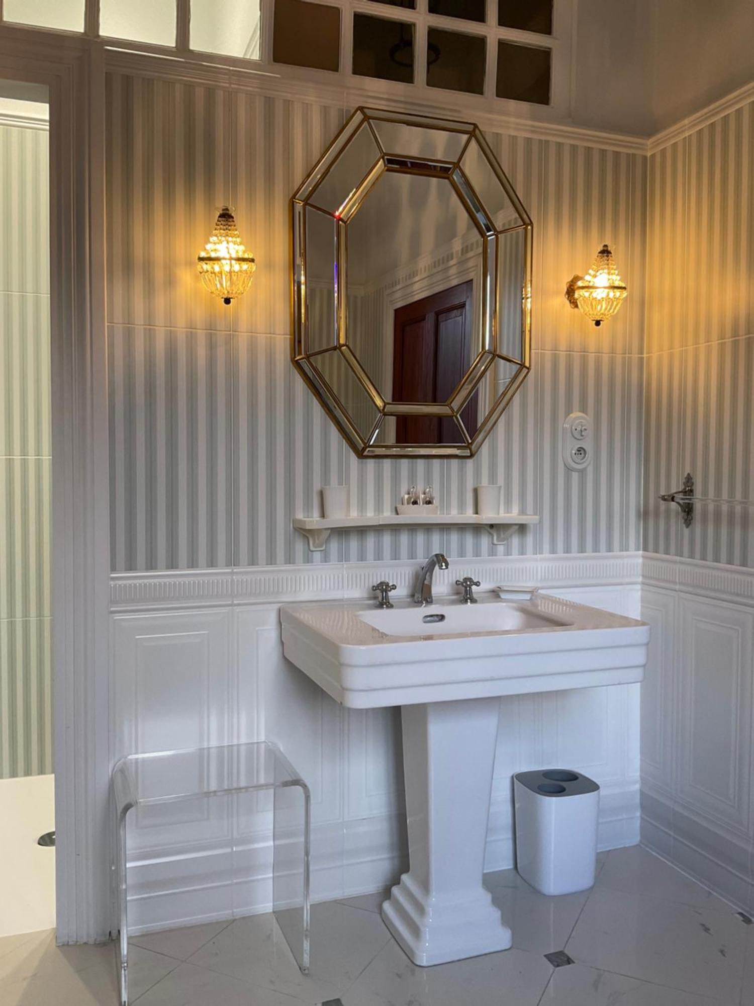 Le Logis D'Equilly Bed & Breakfast Eksteriør bilde